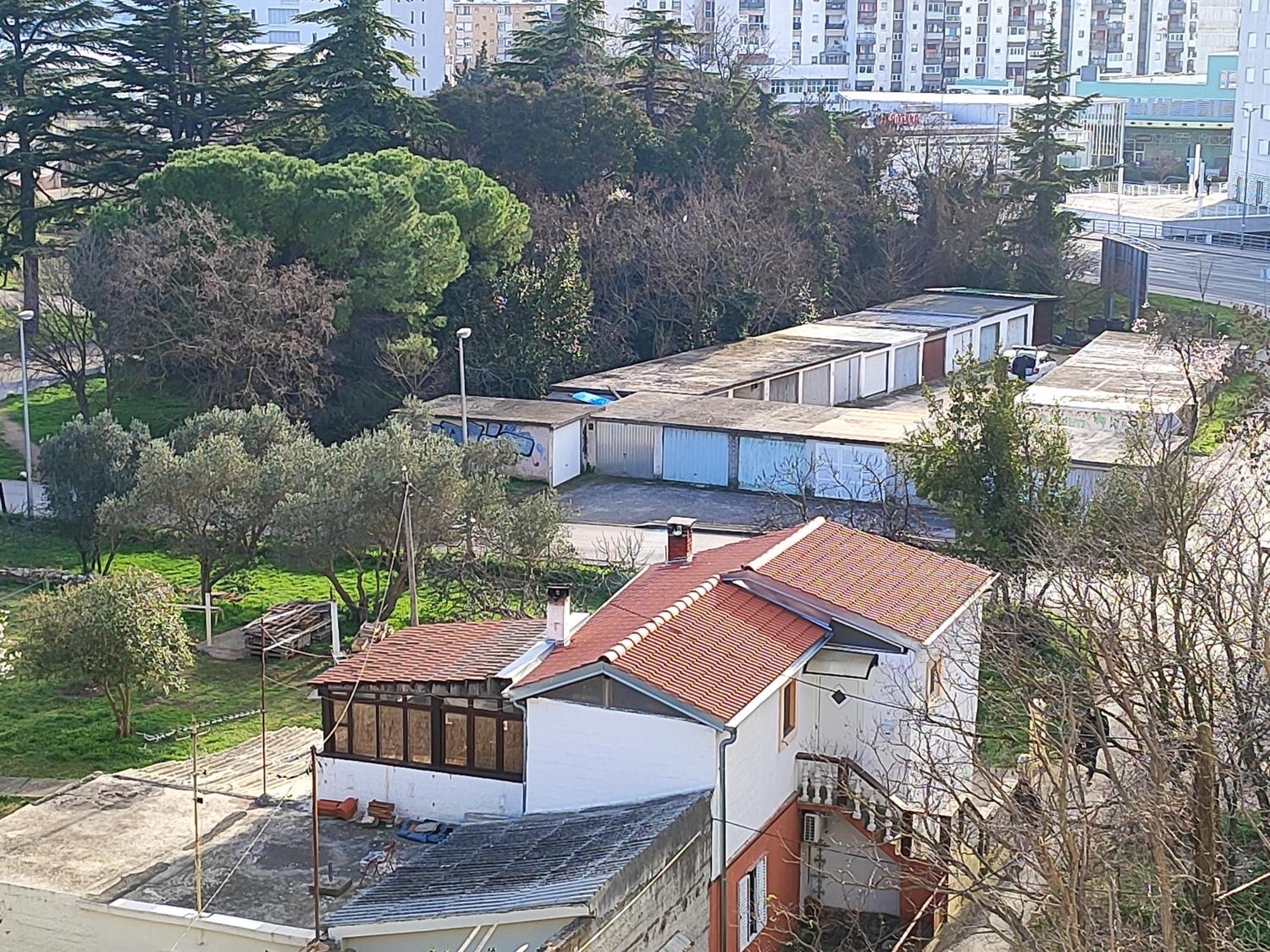 Apartment Zara With Garage エクステリア 写真